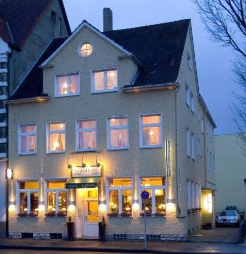 Stadthotel Detmold Esterno foto